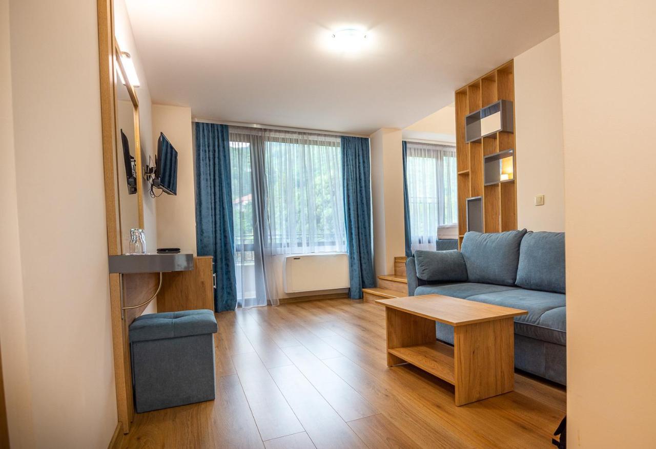 Eco Hotel Momata Kolarovo Bagian luar foto