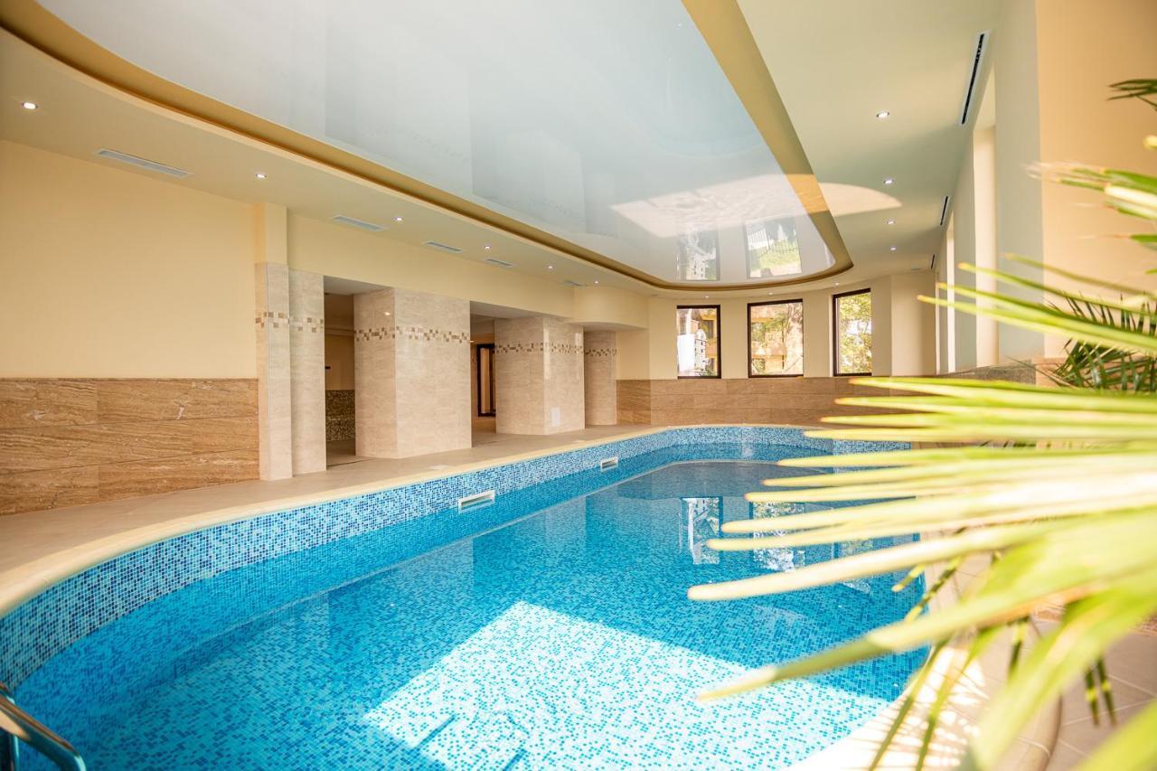 Eco Hotel Momata Kolarovo Bagian luar foto