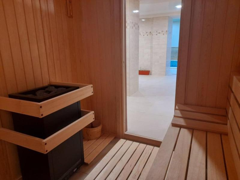 Eco Hotel Momata Kolarovo Bagian luar foto