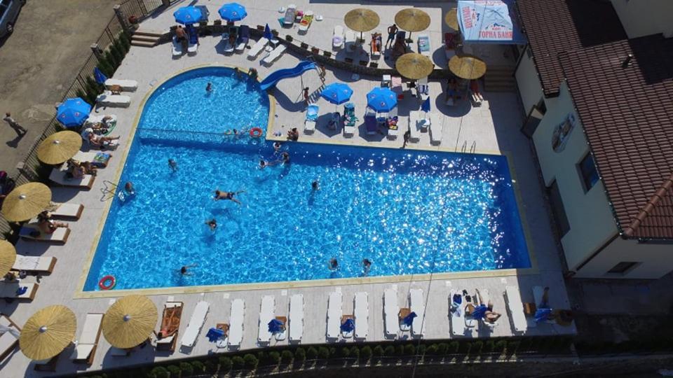Eco Hotel Momata Kolarovo Bagian luar foto